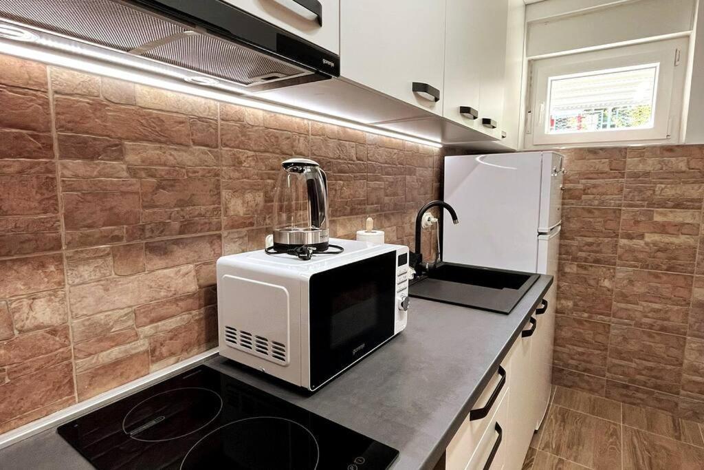 Apartamento Lijepo Ureden Stan U Centru Grada Knin Exterior foto